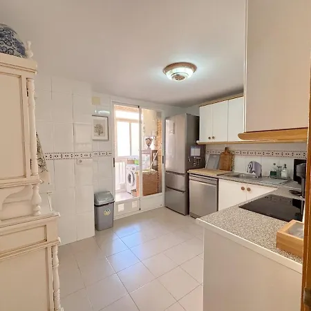 Residencial Tabarca דירה *